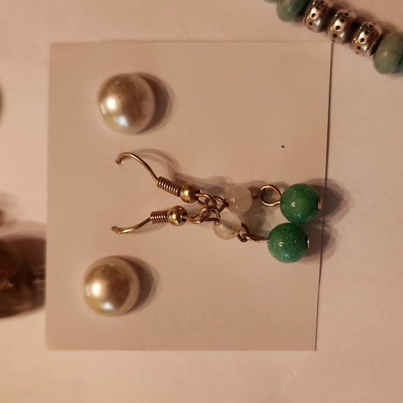 Vintage New Faux Turquoise lot shell gem bracelet dangles - Picture 3 of 5